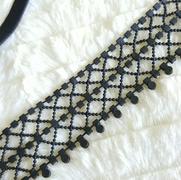 Zara | bling statement  choker - Picture 2 of 5